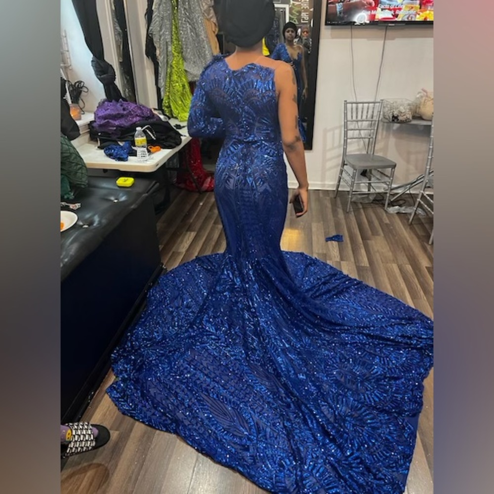 Custom Prom Dress 👗 - Picture 2 of 4